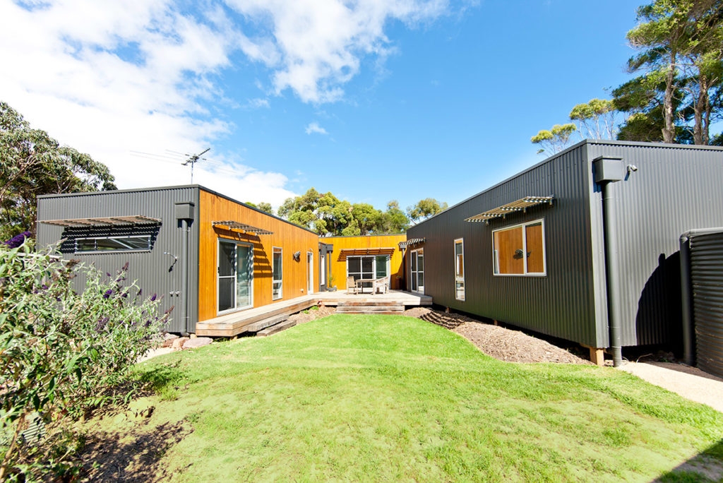 Modular external courtyard